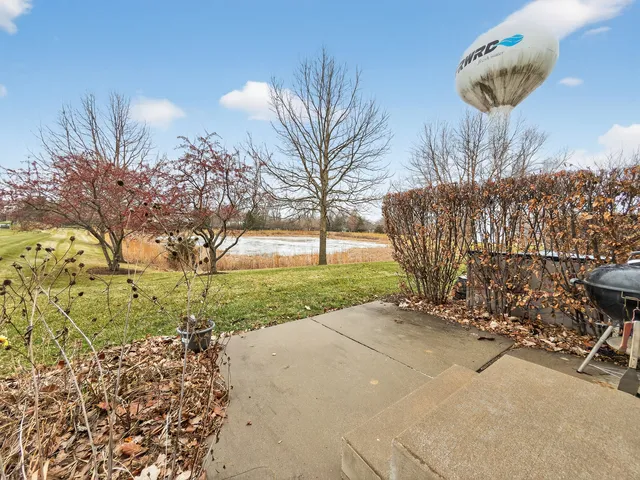 $349,900 | 34-w655 Roosevelt Avenue, Unit D, St. Charles, IL 60174