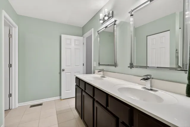 $349,900 | 34-w655 Roosevelt Avenue, Unit D, St. Charles, IL 60174