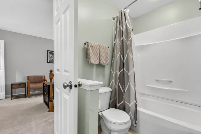 $349,900 | 34-w655 Roosevelt Avenue, Unit D, St. Charles, IL 60174