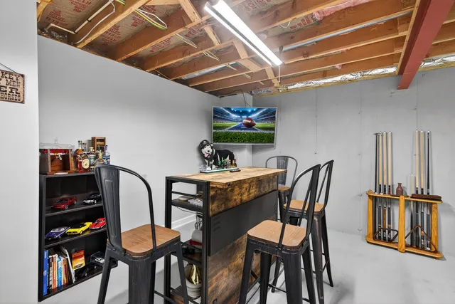 $349,900 | 34-w655 Roosevelt Avenue, Unit D, St. Charles, IL 60174