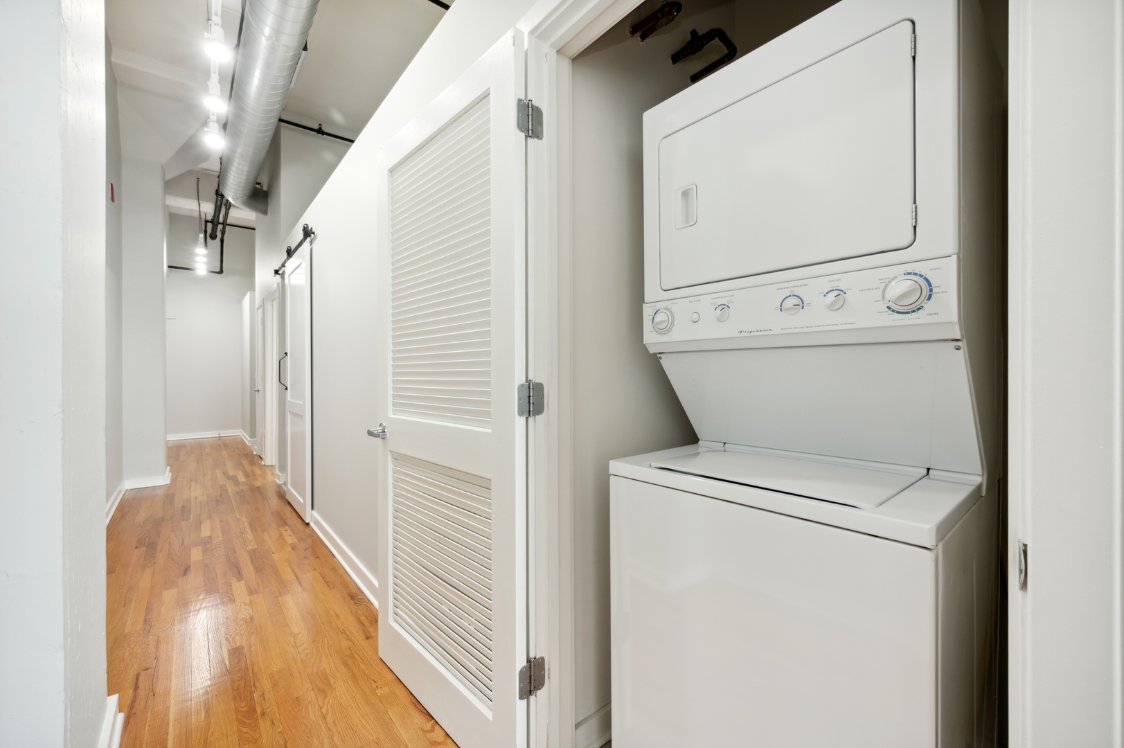 1224 West Van Buren Street, Unit 300 Chicago, IL 60607 - Photo 14 of 18