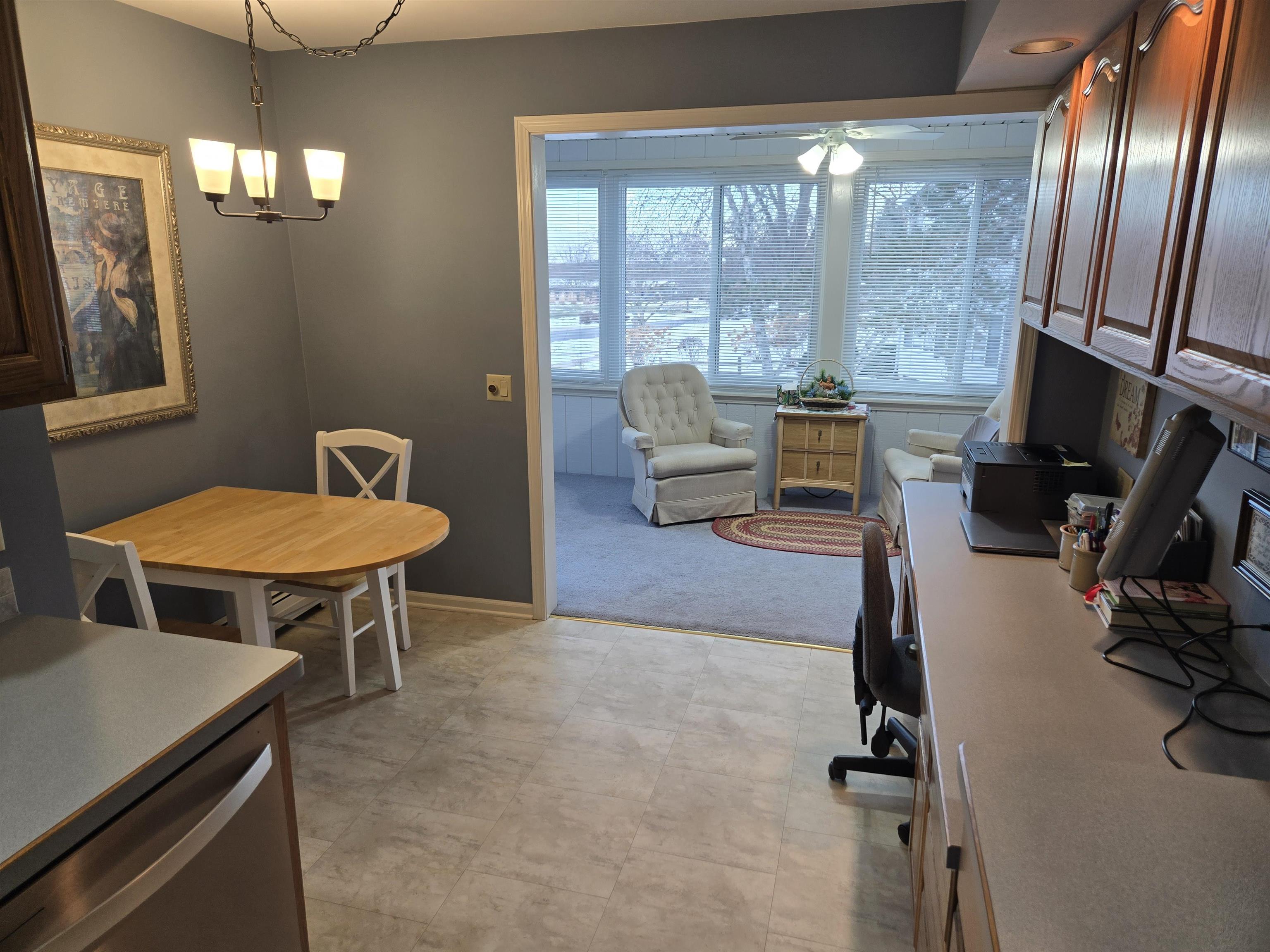 89 Golf Course Road, Unit E Madison, WI 53704 - Photo 10 of 43