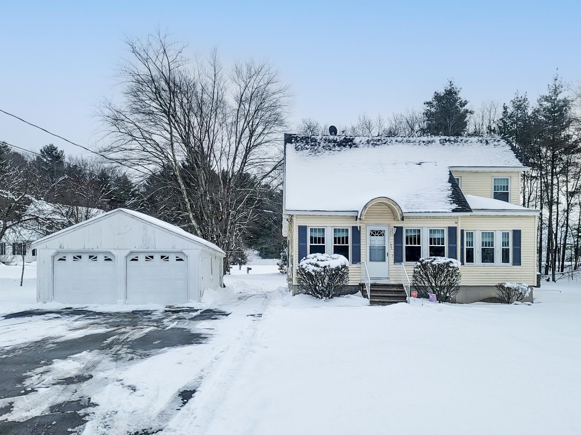 195 Derry Road Hudson, NH 03051 - Photo 2 of 28