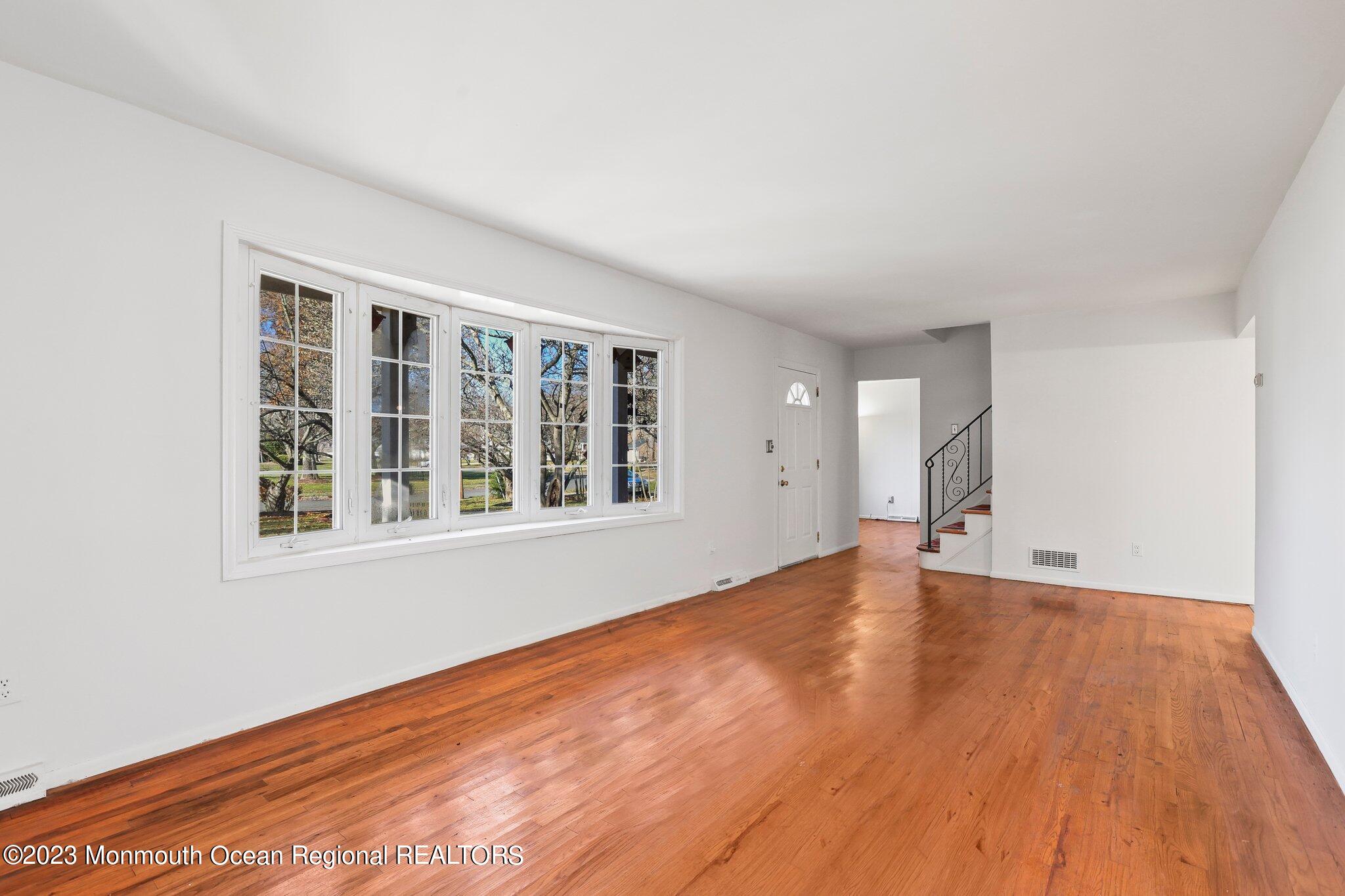 28 Chesapeake Road Manalapan, NJ 07726 - Photo 8 of 30 20-web-or-mls-8V7A6411