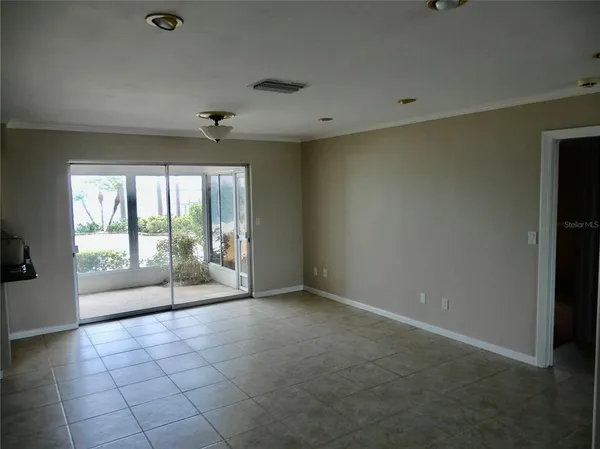 $5,500 | 337 1st Street West, Tierra Verde, FL 33715