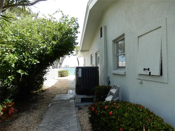 $5,500 | 337 1st Street West, Tierra Verde, FL 33715