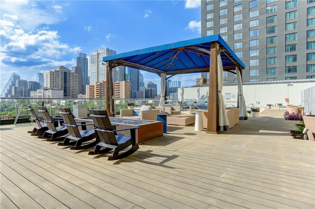 603 Davis Street, Unit 907 Austin, TX 78701 - Photo 16 of 20 Soon to be remodeled pool deck