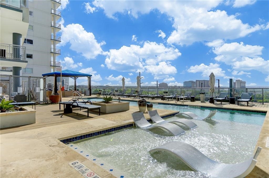 603 Davis Street, Unit 907 Austin, TX 78701 - Photo 17 of 20 Awesome amenities