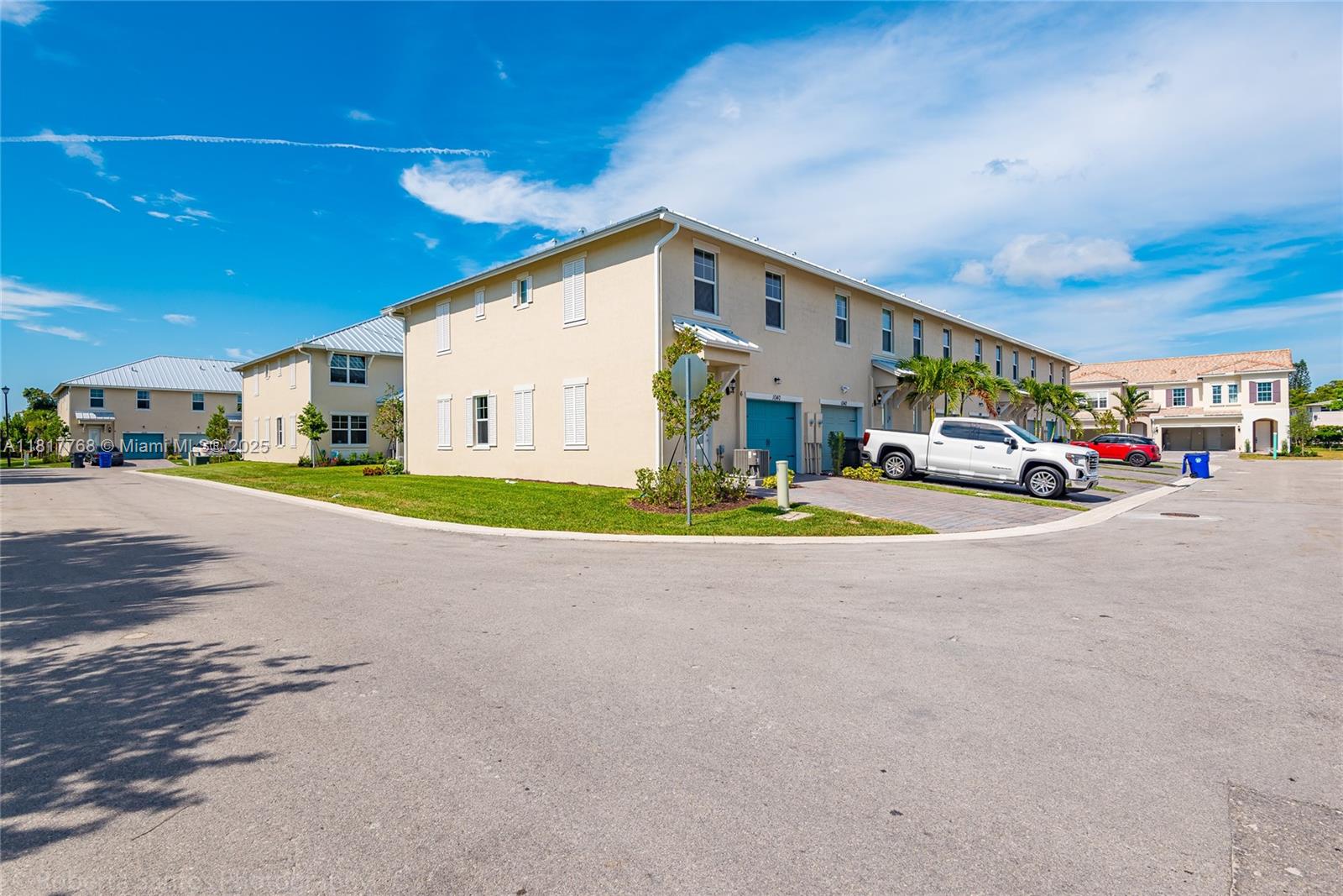 1040 Eucalyptus Drive, Unit 6 Hollywood, FL 33021 - Photo 30 of 41 a view of street with cars