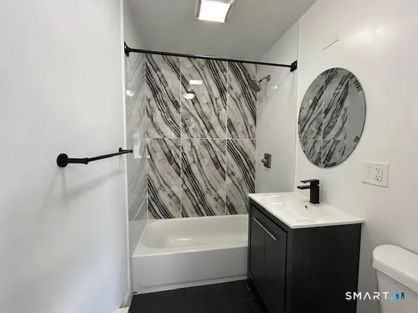 $1,725 | 114 A Grove Street, Unit 8, Stamford, CT 06901