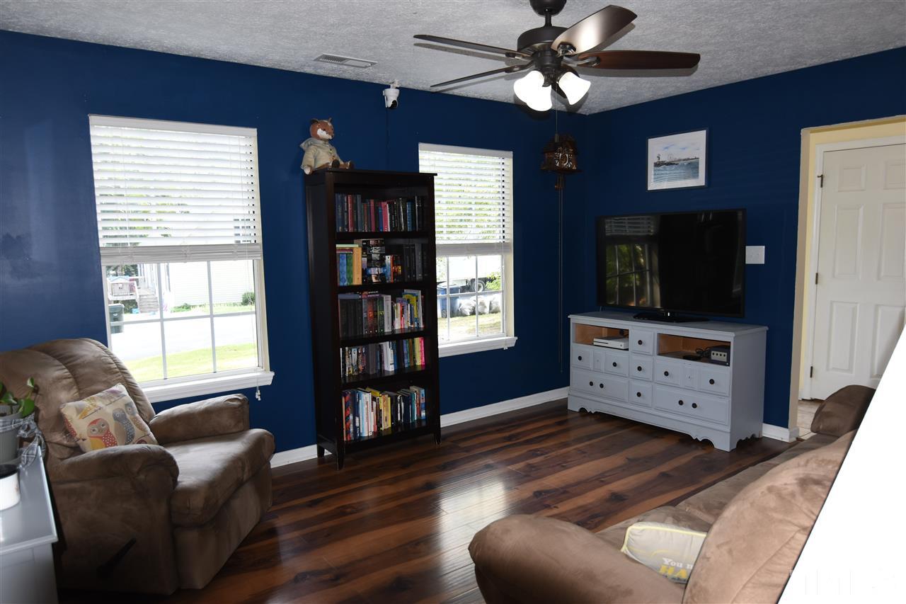 2709 Goshawk Lane Raleigh, NC 27603 - Photo 10 of 29 Gallery Image 10