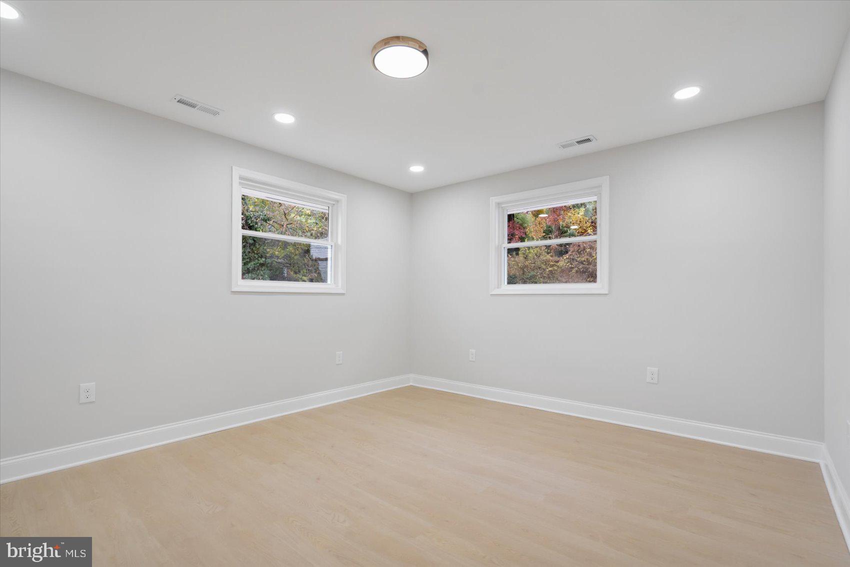 5000 Anthony Avenue Baltimore, MD 21206 - Photo 28 of 45 Bedroom 3