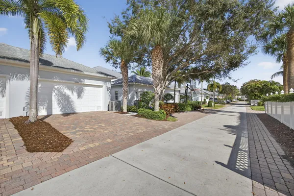 $729,000 | 1208 Islamorada Drive, Jupiter, FL 33458