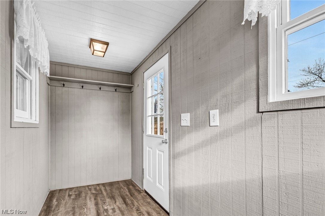1653 Roselawn Road Cleveland, OH 44124 - Photo 20 of 22 Gallery Image 20