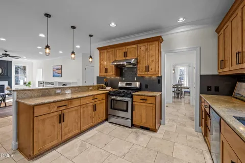 $800,000 | 30054 Village Park Drive, Chapel Hill, NC 27517
