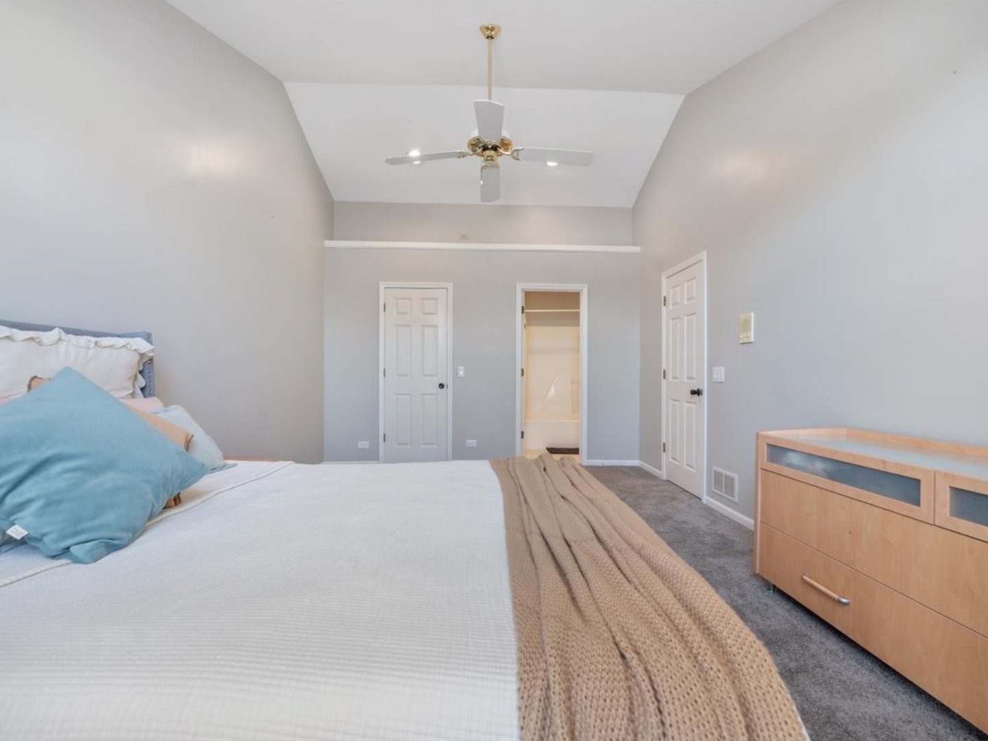 304 Nautical Way, Unit D Elgin, IL 60123 - Photo 13 of 22