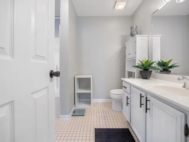 $199,500 | 304 Nautical Way, Unit D, Elgin, IL 60123