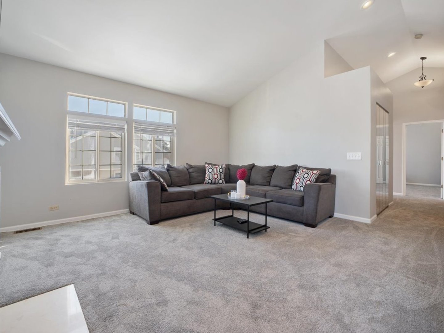 304 Nautical Way, Unit D Elgin, IL 60123 - Photo 4 of 22