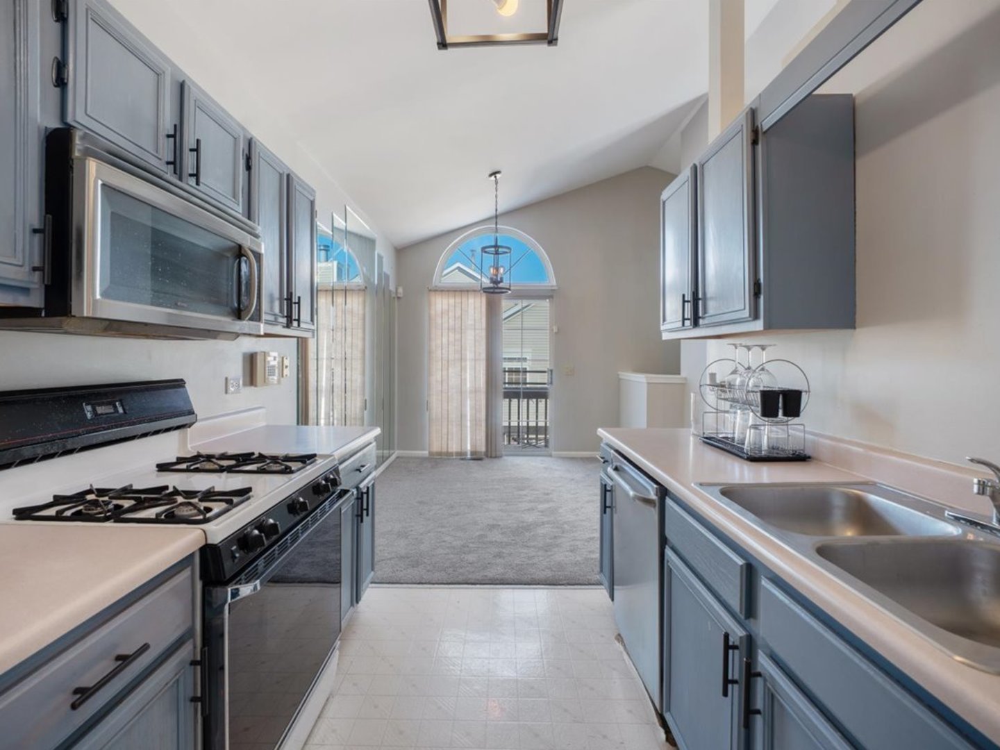 304 Nautical Way, Unit D Elgin, IL 60123 - Photo 8 of 22