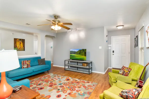 $1,595 | 14726 Bluemist Pass, San Antonio, TX 78247