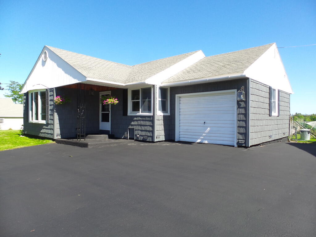 60 Shores Road Waterville, ME 04901 - Photo 2 of 26 House