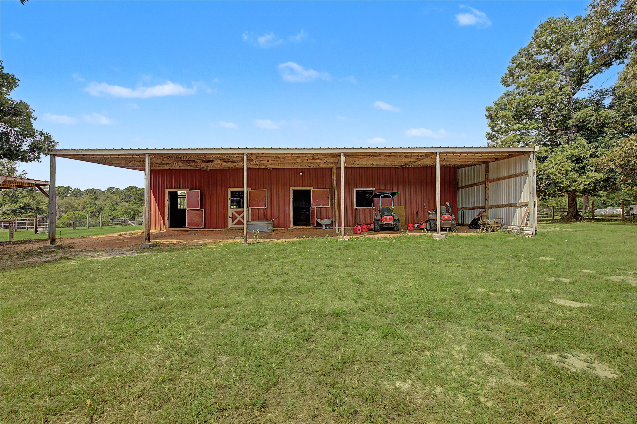 8988 County Line Road Willis, TX 77378 - Photo 32 of 42 Gallery Image 32