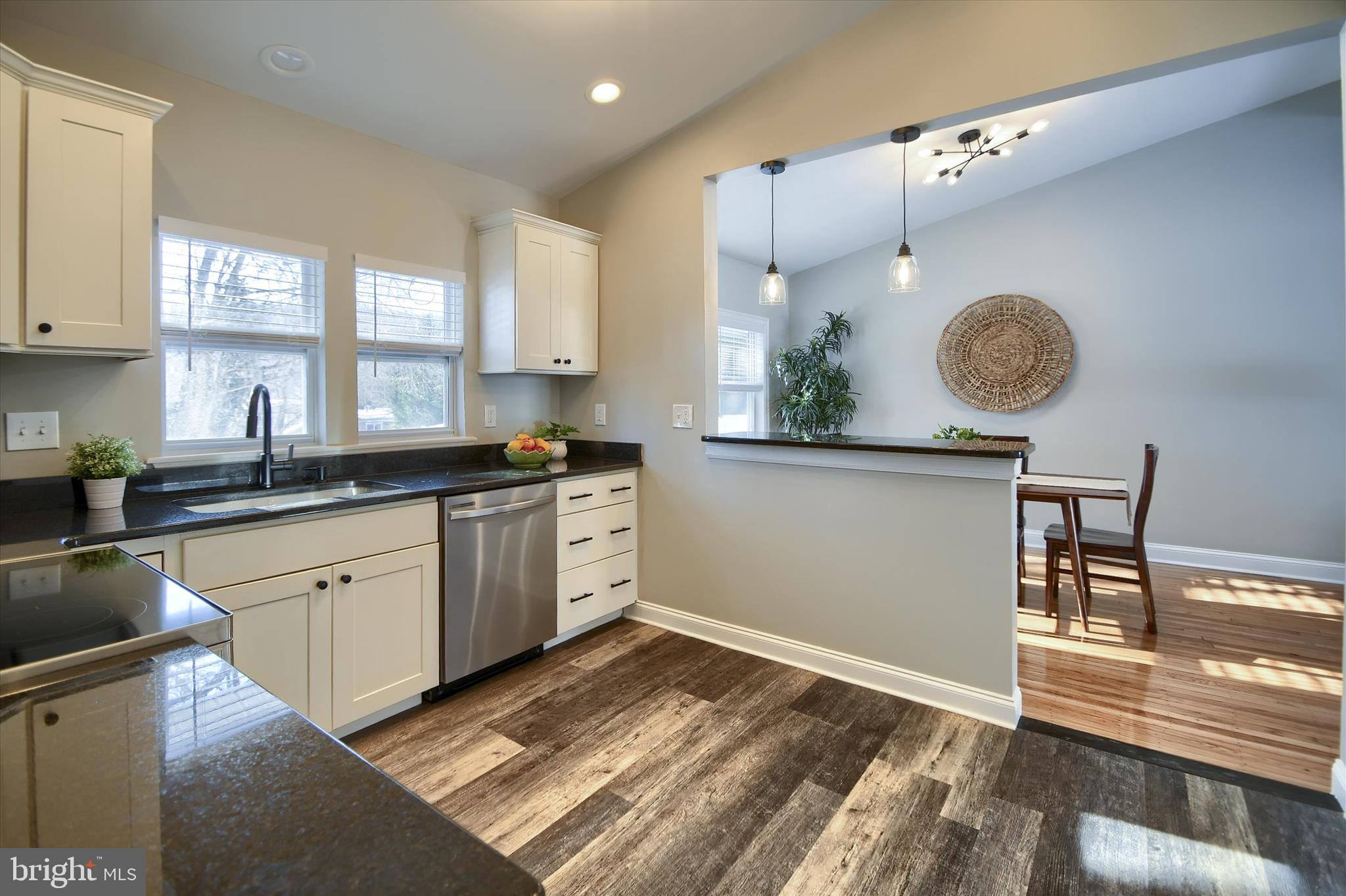 958 Longview Road King of Prussia, PA 19406 - Photo 15 of 48