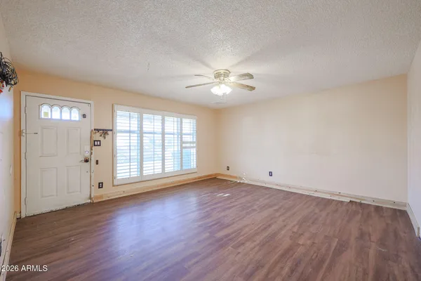 $359,000 | 3730 West Cactus Wren Drive, Phoenix, AZ 85051