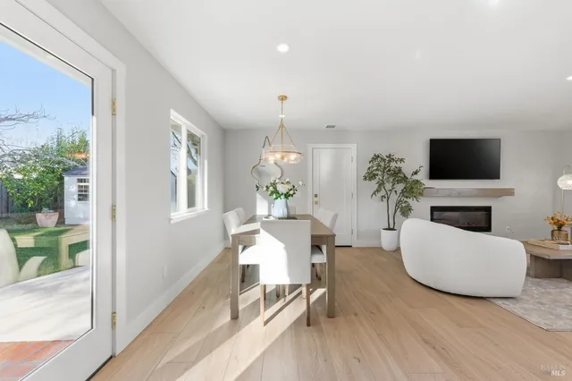 $1,699,000 | 883 Cordilleras Drive, Unit 1, Sonoma, CA 95476