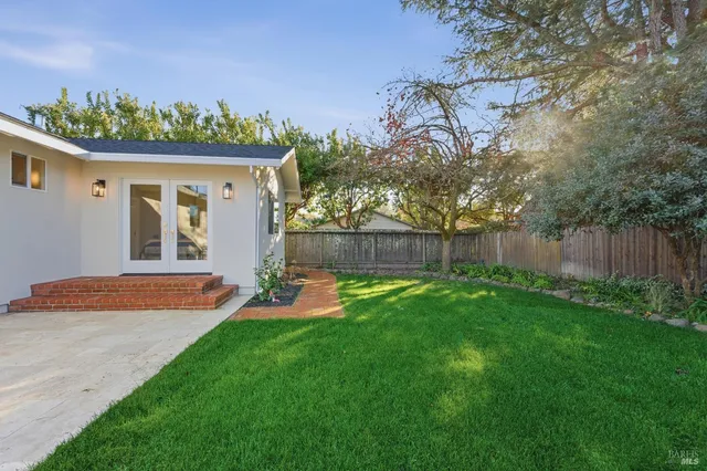 $1,699,000 | 883 Cordilleras Drive, Unit 1, Sonoma, CA 95476