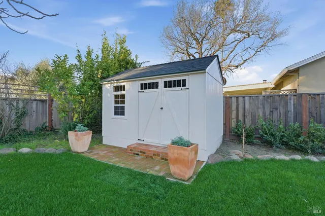 $1,699,000 | 883 Cordilleras Drive, Unit 1, Sonoma, CA 95476