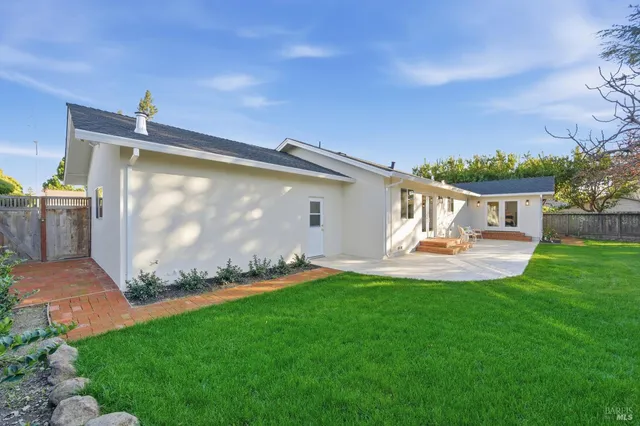 $1,699,000 | 883 Cordilleras Drive, Unit 1, Sonoma, CA 95476