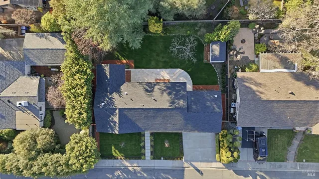 $1,699,000 | 883 Cordilleras Drive, Unit 1, Sonoma, CA 95476