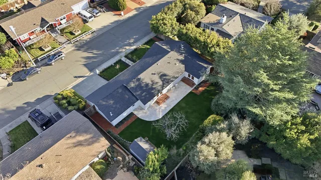 $1,699,000 | 883 Cordilleras Drive, Unit 1, Sonoma, CA 95476