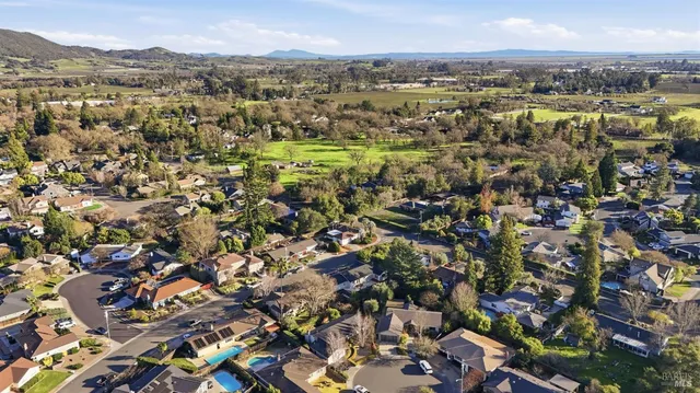 $1,699,000 | 883 Cordilleras Drive, Unit 1, Sonoma, CA 95476