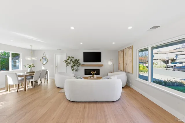 $1,699,000 | 883 Cordilleras Drive, Unit 1, Sonoma, CA 95476