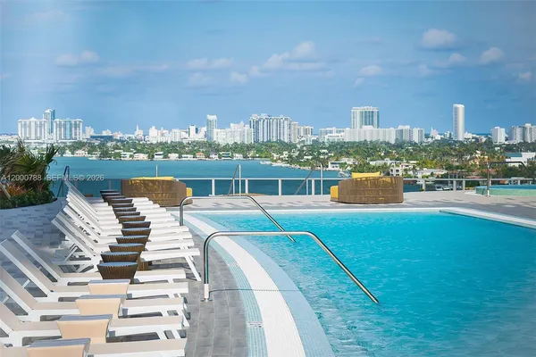 $5,350 | 488 Northeast 18th Street, Unit 1711, Miami, FL 33132