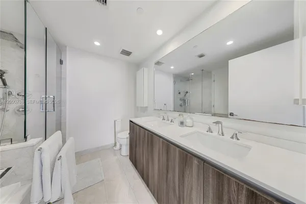 $5,350 | 488 Northeast 18th Street, Unit 1711, Miami, FL 33132