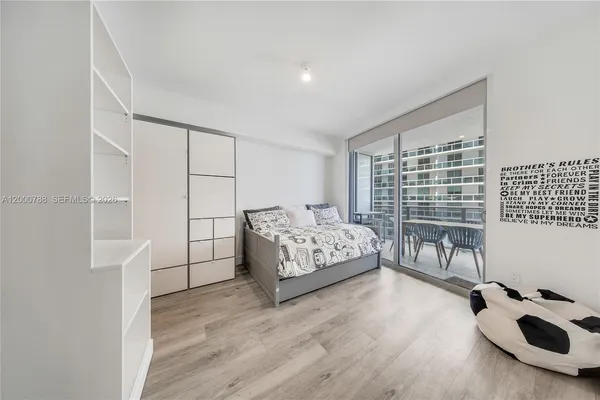 $5,350 | 488 Northeast 18th Street, Unit 1711, Miami, FL 33132