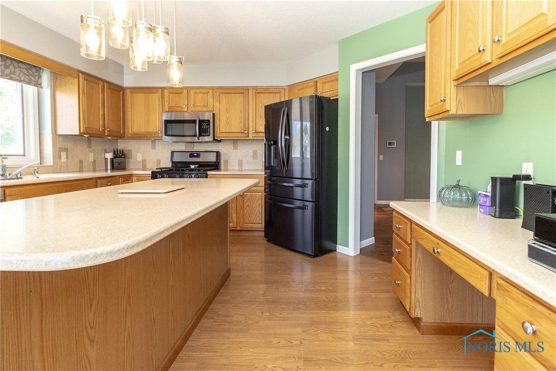 1070 Waterville Monclova Road Waterville, OH 43566 - Photo 12 of 36 Kitchen
