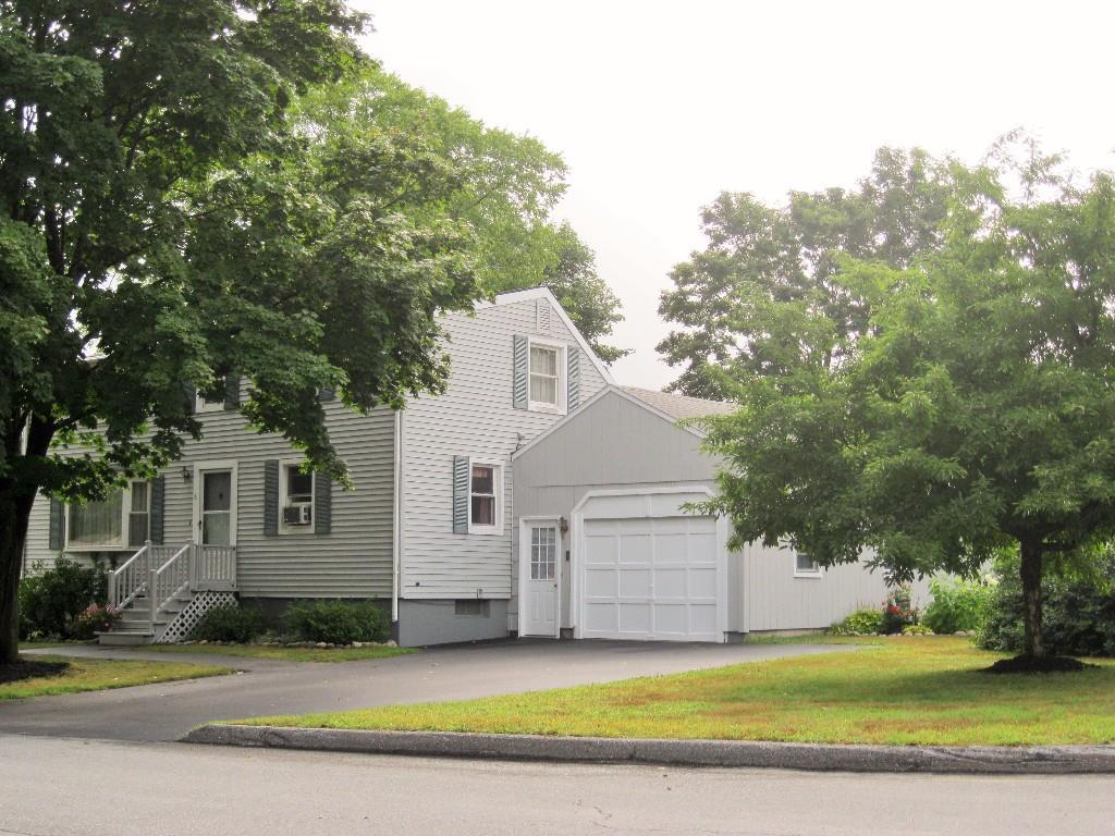 8 Quaker Road Westbrook, ME 04092 - Photo 3 of 23 Photo