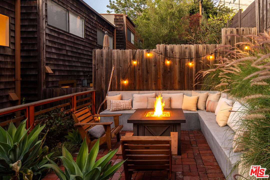 2996 Hyperion Avenue Los Angeles, CA 90027 - Photo 37 of 40 a view of deck with patio