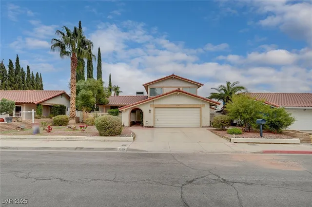 $575,000 | 1529 Padova Drive, Las Vegas, NV 89117
