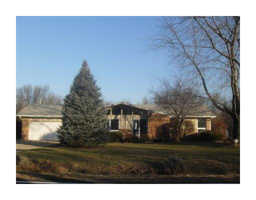21591 Kern Road South Bend, IN 46614 - Photo 1 of 8