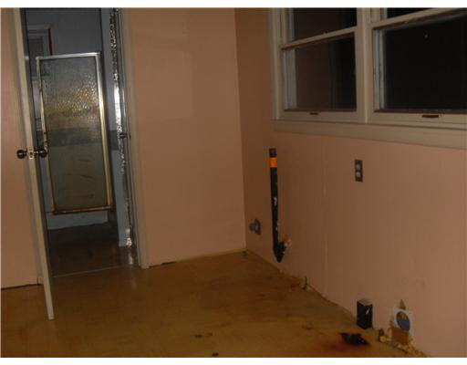 21591 Kern Road South Bend, IN 46614 - Photo 7 of 8