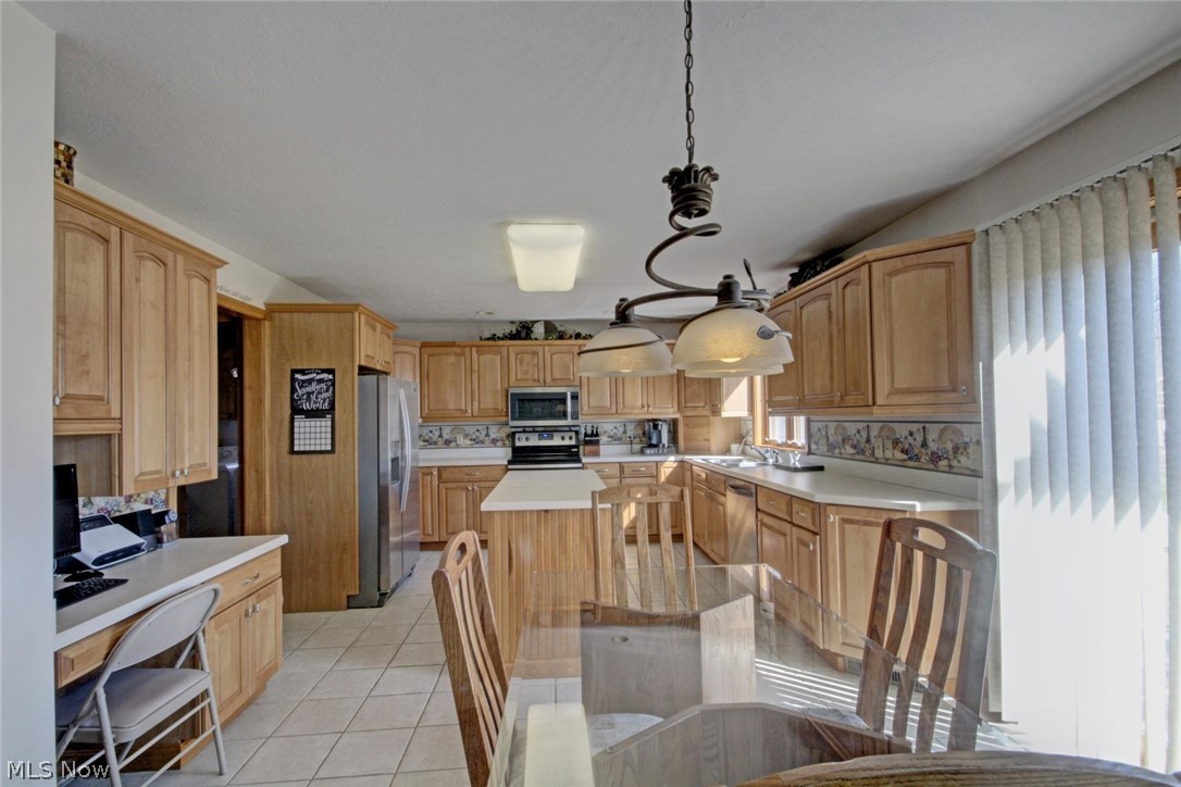 11779 Cook Road Columbiana, OH 44408 - Photo 3 of 25 Gallery Image 3
