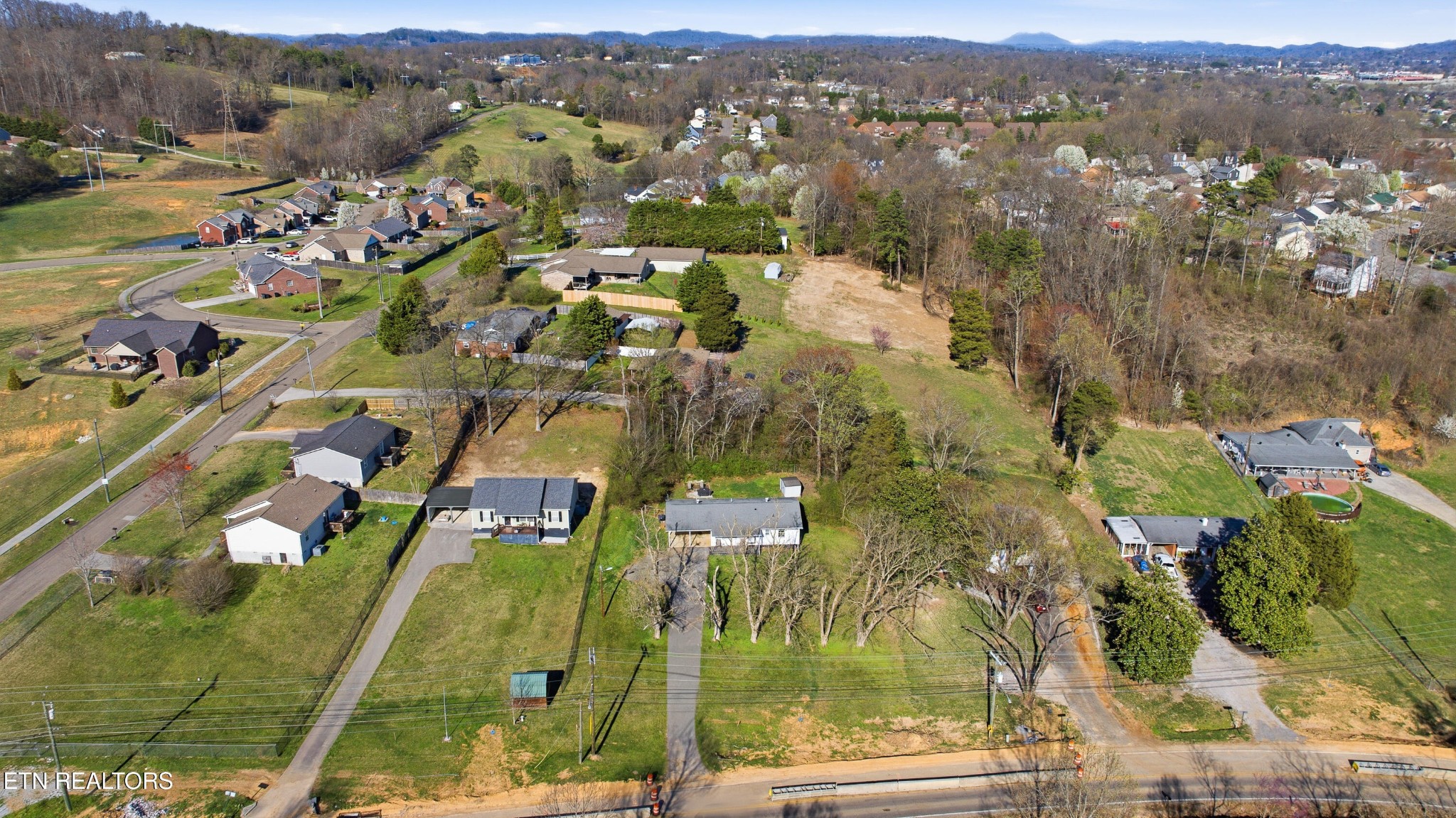 6230 Pleasant Ridge Road Knoxville, TN 37912 - Photo 23 of 27 Gallery Image 23