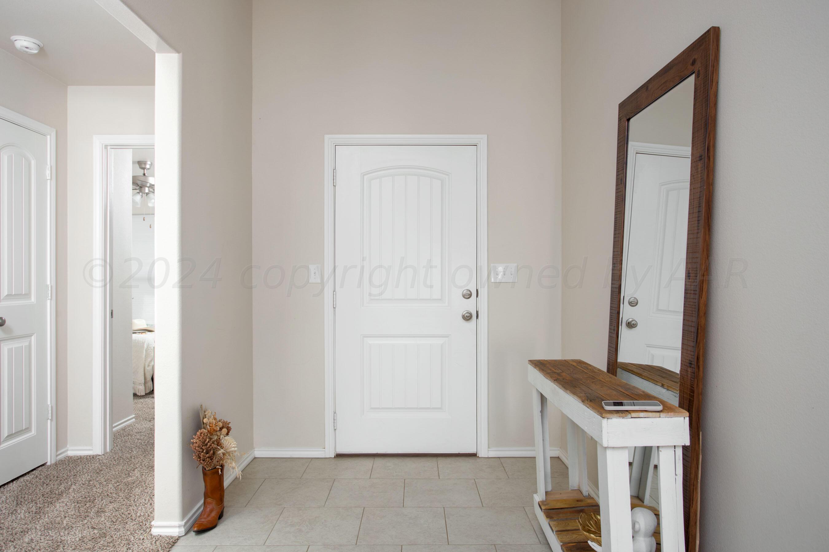 9506 Cagle Drive Amarillo, TX 79119 - Photo 4 of 18 Entry