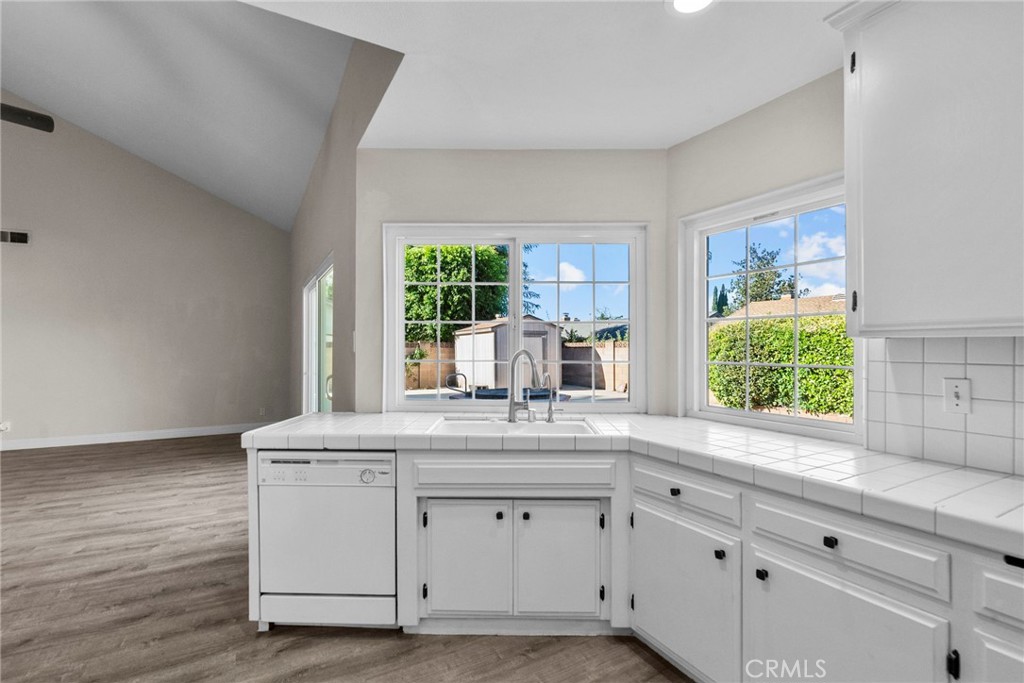 2227 Timberlane Avenue Simi Valley, CA 93063 - Photo 17 of 39