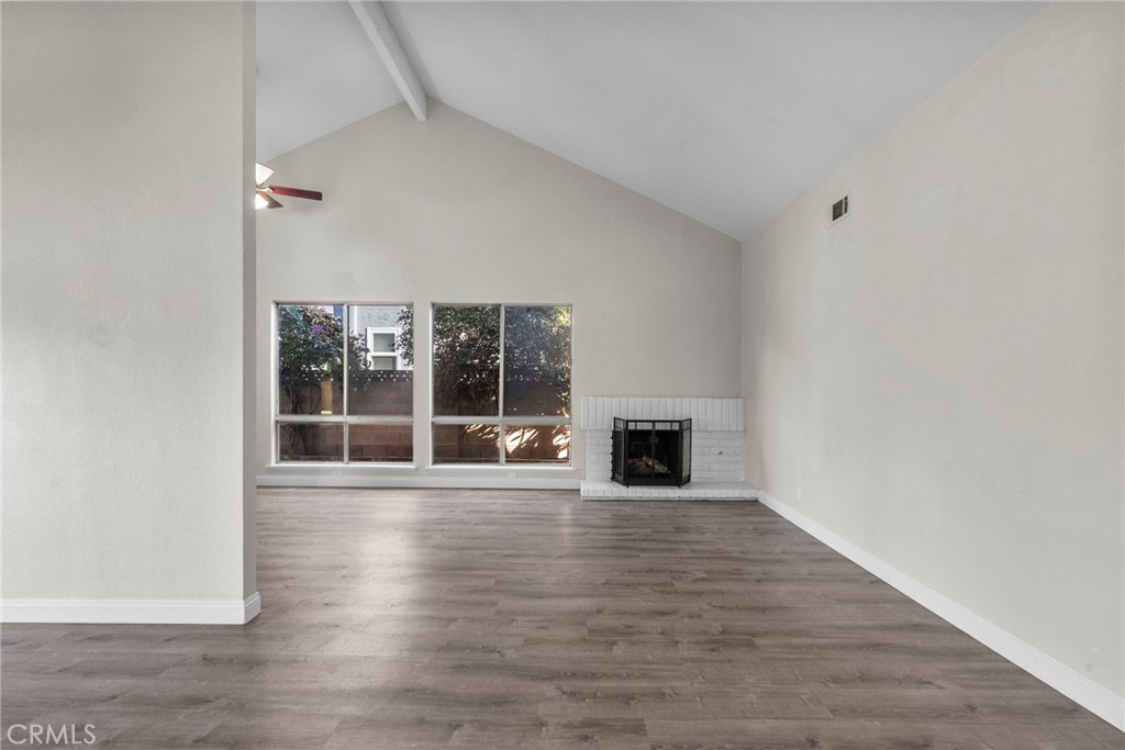 2227 Timberlane Avenue Simi Valley, CA 93063 - Photo 4 of 39